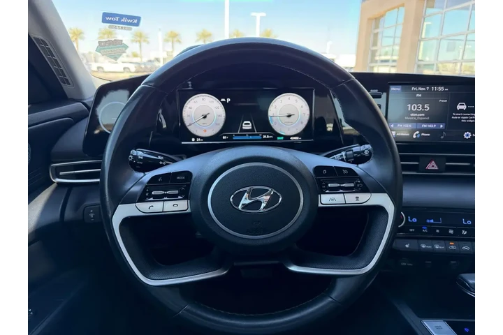 Hyundai ELANTRA 2021 SEL 4dr image 9