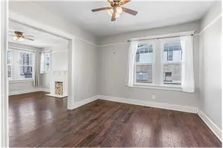 $2400 : Rental property with 3 bedro image 10