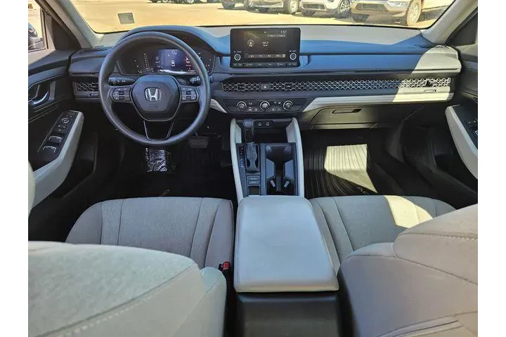 $25200 : Honda Accord 2024 LX 4dr Sed image 8