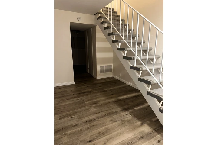 $2795 : apartment for ren image 6