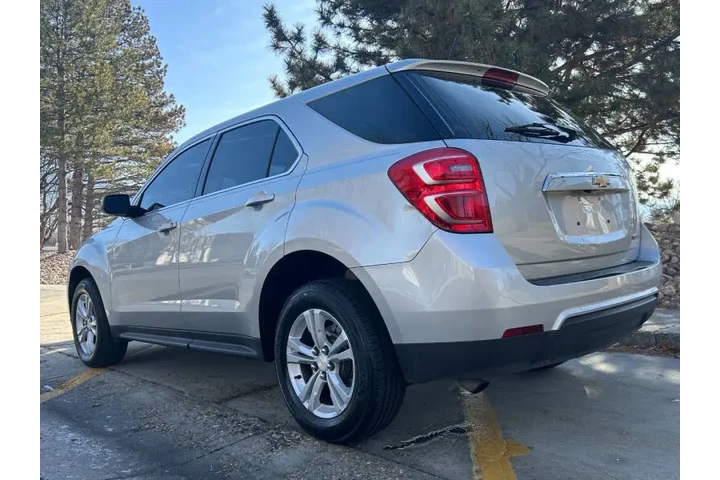 $8900 : 2016 Equinox LS image 4