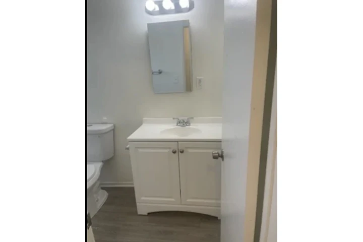 $1000 : 1 Apartamento en alquiler image 1
