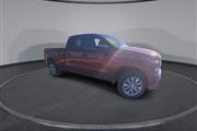 PRE-OWNED 2022 CHEVROLET SILV thumbnail