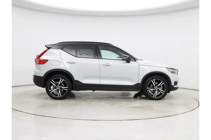 $26998 : Volvo XC40 2022 AWD T5 R-Des image 7