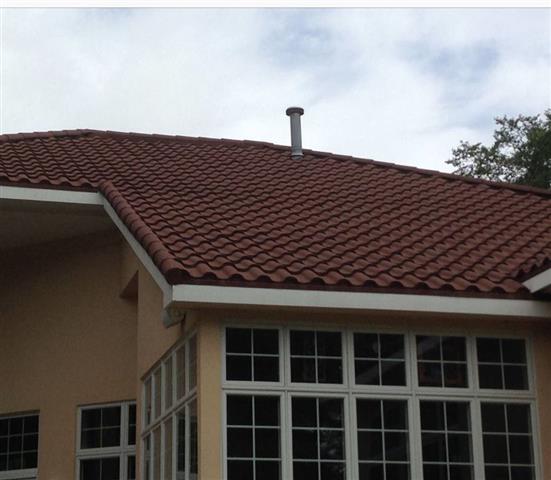 Roofing & Gutter Installation image 1