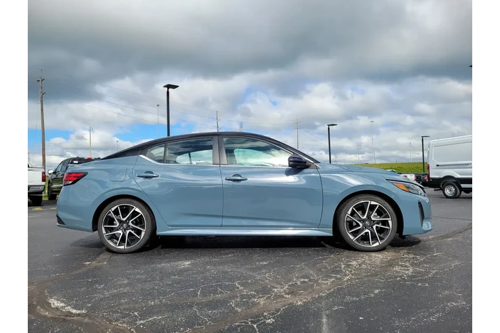 $22494 : Nissan Sentra 2024 SR 4dr Se image 2
