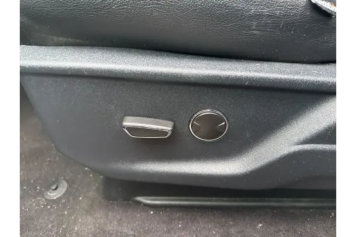 $37000 : Ford F-150 2021 4x2 XL 4dr S image 9