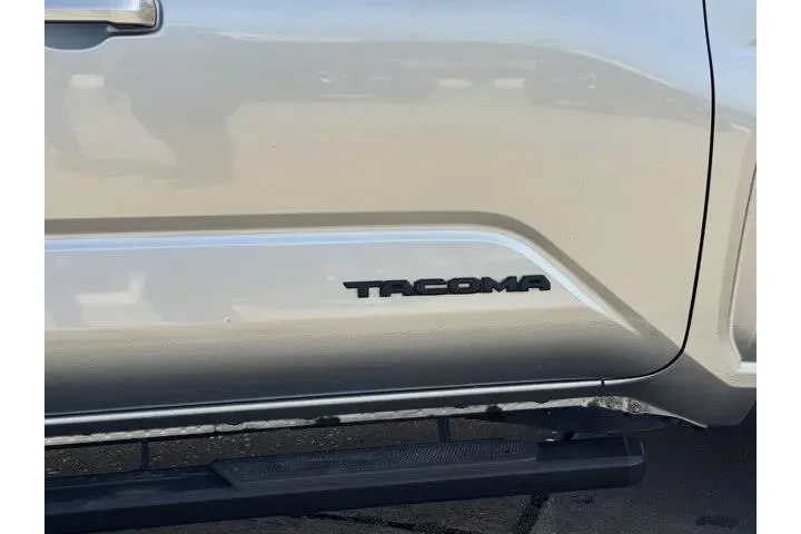 $36112 : Toyota Tacoma 2025 4x2 SR5 4 image 4