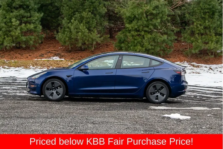 $18695 : Tesla Model 3 2022 4dr Sedan image 4