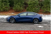 $18695 : Tesla Model 3 2022 4dr Sedan thumbnail