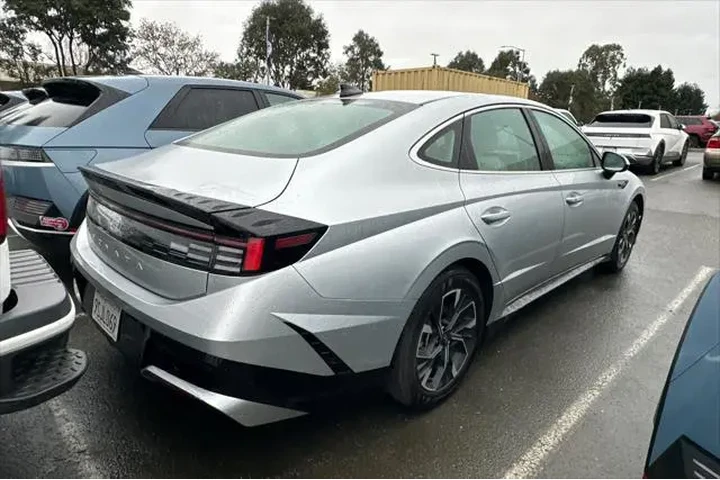 $21990 : Hyundai SONATA 2025 SEL 4dr image 3