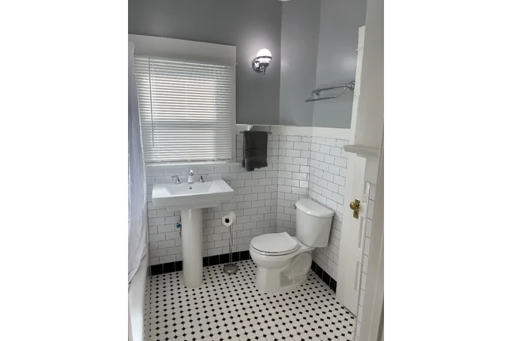 $900 : Encantadora casa unifamiliar image 9