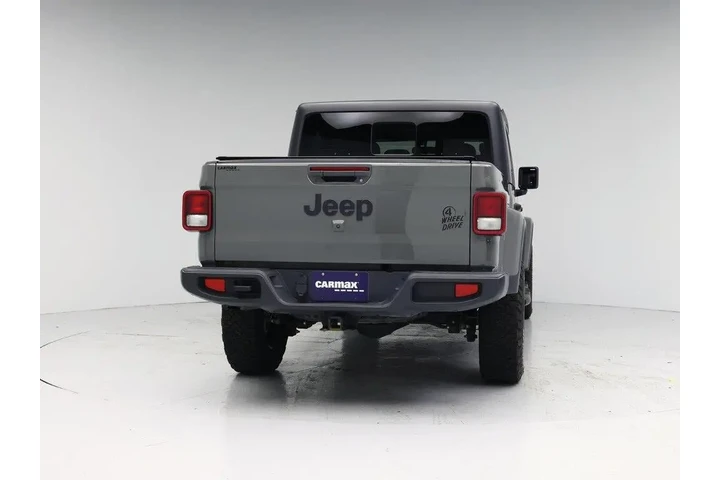 $30998 : Jeep Gladiator 2021 4x4 Will image 8