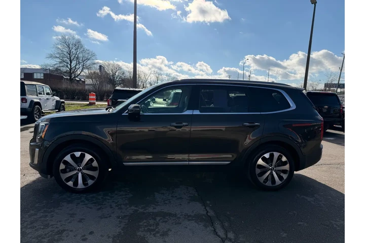 $17980 : 2020 Telluride S image 6