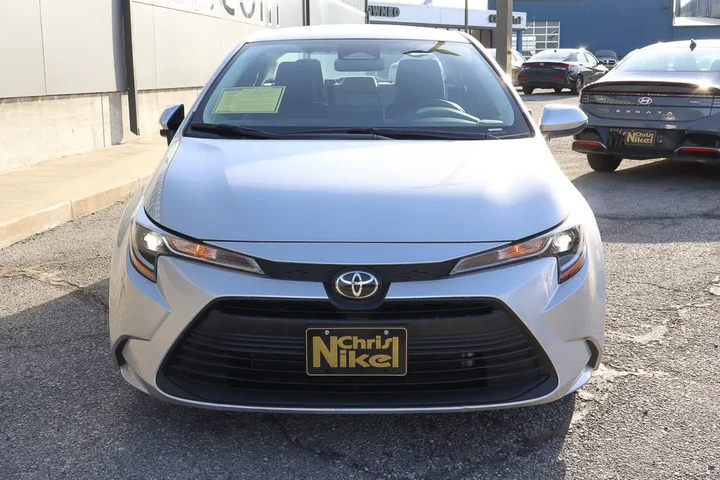 $20488 : 2025 Corolla LE CVT image 2