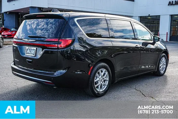 $23720 : Chrysler Pacifica 2023 Touri image 6