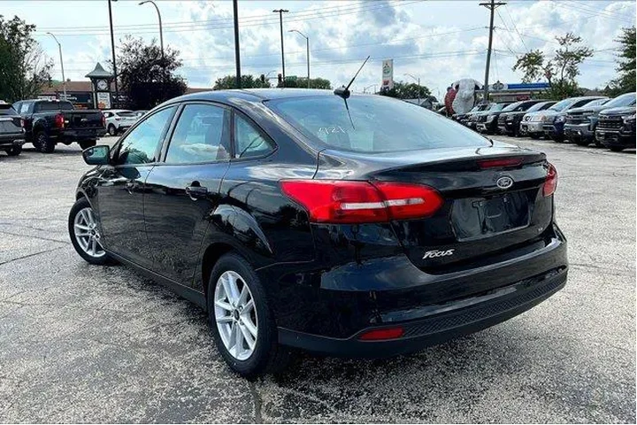 $13991 : Ford Focus 2017 SE 4dr Sedan image 5