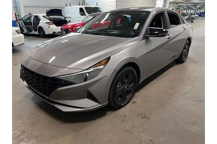 $20982 : Hyundai ELANTRA Hybrid 2023 image 7