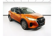 $16450 : Nissan Kicks 2023 SV 4dr Cro thumbnail