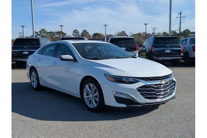 $17995 : Chevrolet Malibu 2023 LT 4dr image 3