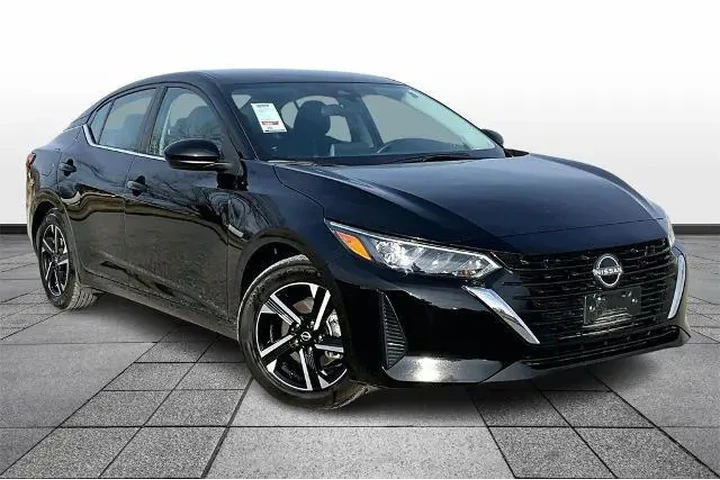 $19064 : Nissan Sentra 2024 SV 4dr Se image 2