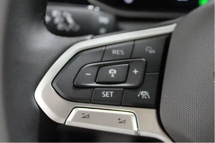 $25991 : Volkswagen Jetta 2025 SE 4dr image 9