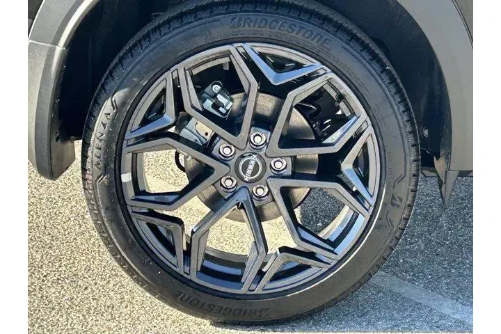 $26773 : Nissan Kicks 2026 SR 4dr Cro image 7