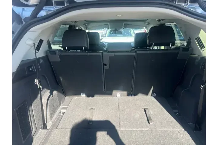 $18988 : Land Rover Discovery Sport 2 image 7