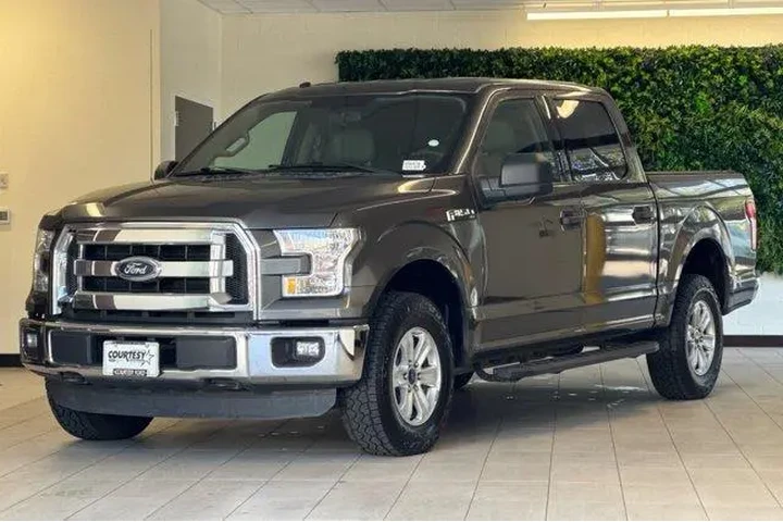 $18987 : Ford F-150 2016 4x4 XLT 4dr image 8
