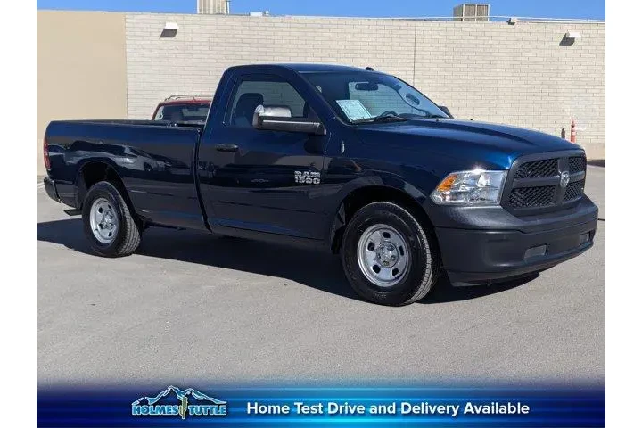 $29999 : Ram 1500 Classic 2023 4x4 Tr image 1
