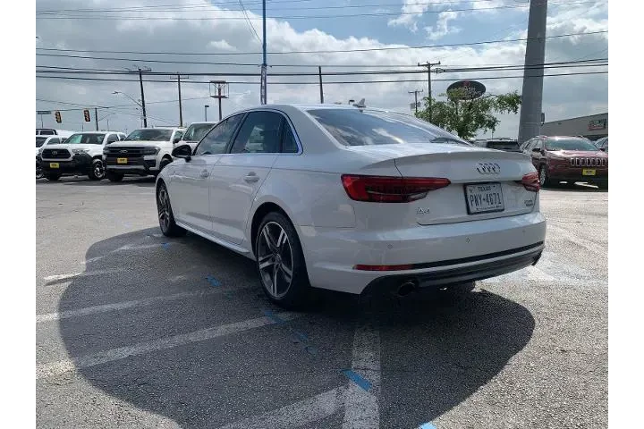 $11998 : Audi A4 2017 AWD 2.0T quattr image 2