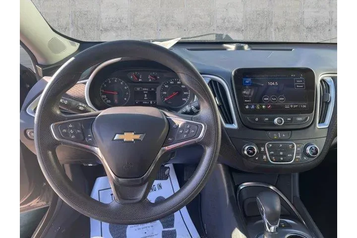 $17911 : Chevrolet Malibu 2024 LT 4dr image 9