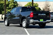 $33725 : Ram 1500 2025 4x4 Big Horn 4 thumbnail