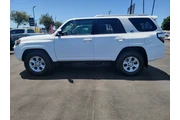 2018 Toyota 4Runner SR5 thumbnail
