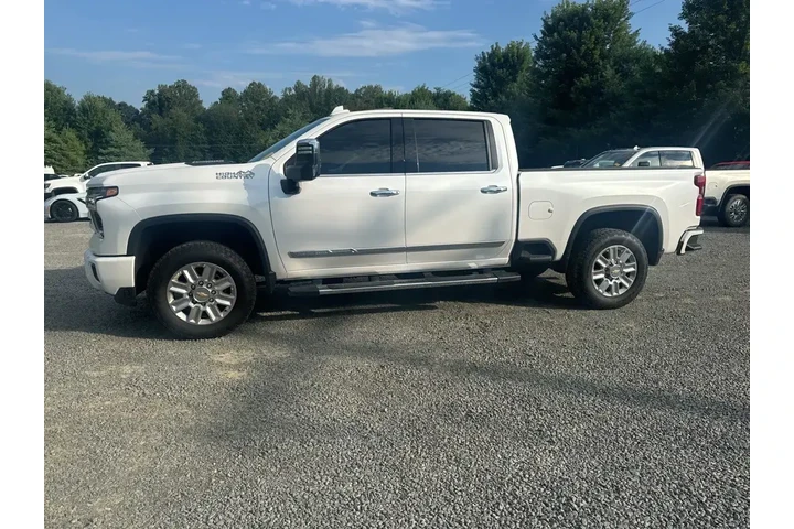 $72777 : Chevrolet Silverado 2500HD 20 image 4