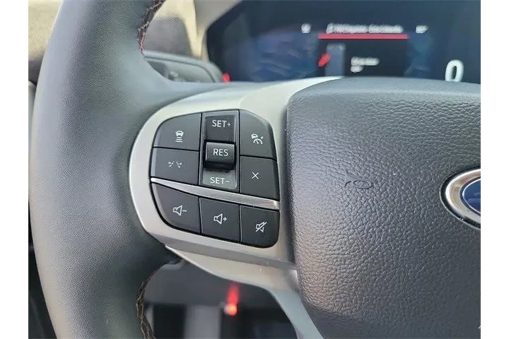 $39988 : Ford Explorer 2025 Active 4d image 5