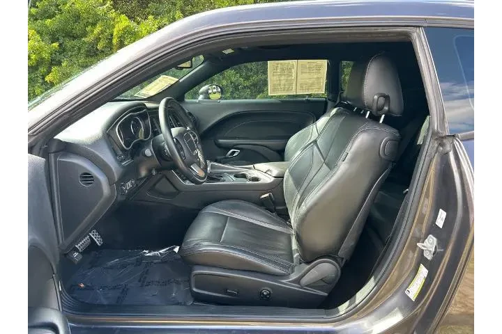 $11798 : Dodge Challenger 2018 SXT 2d image 9