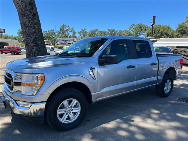 $38995 : 2021 F-150 XLT 4WD SuperCrew image 2