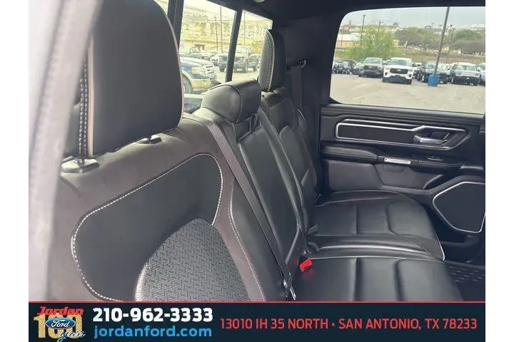 $38956 : Ram 1500 2023 4x2 Laramie 4d image 9