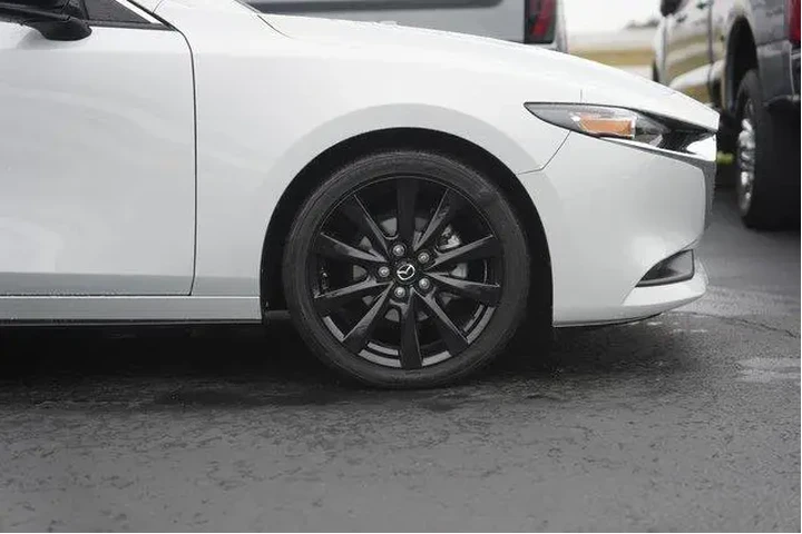 $20968 : Mazda Mazda3 Sedan 2024 2.5 image 4