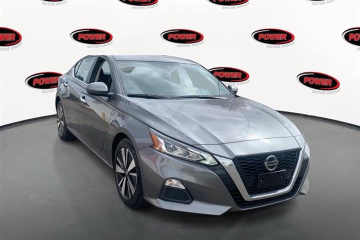 $21995 : Used 2022 Altima 2.5 SV Sedan image 9