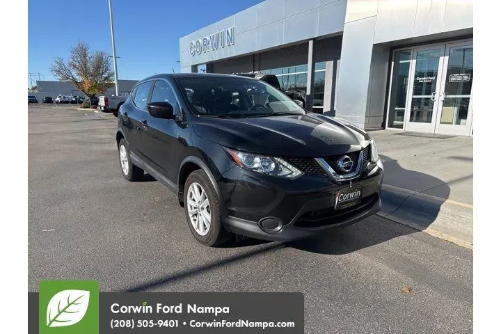 $10989 : Nissan Rogue Sport 2017 S 4d image 1