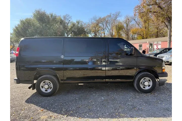 $9995 : 2017 Express image 4