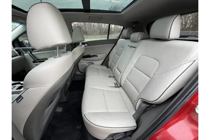 $7999 : 2017 Sportage SX Turbo image 8