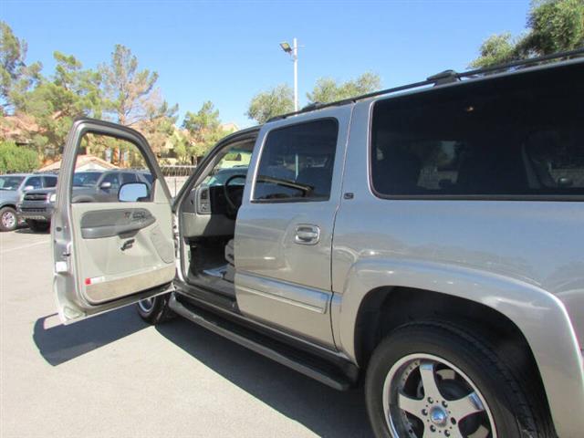 $7995 : 2003 Suburban 1500 image 7