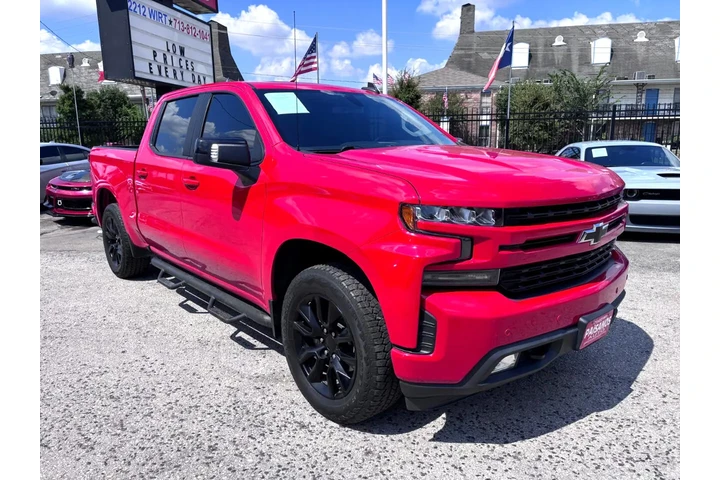2020 Silverado 1500 RST image 2