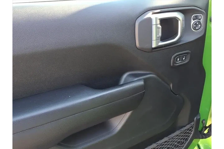 $28749 : Jeep Wrangler Unlimited 2019 image 5