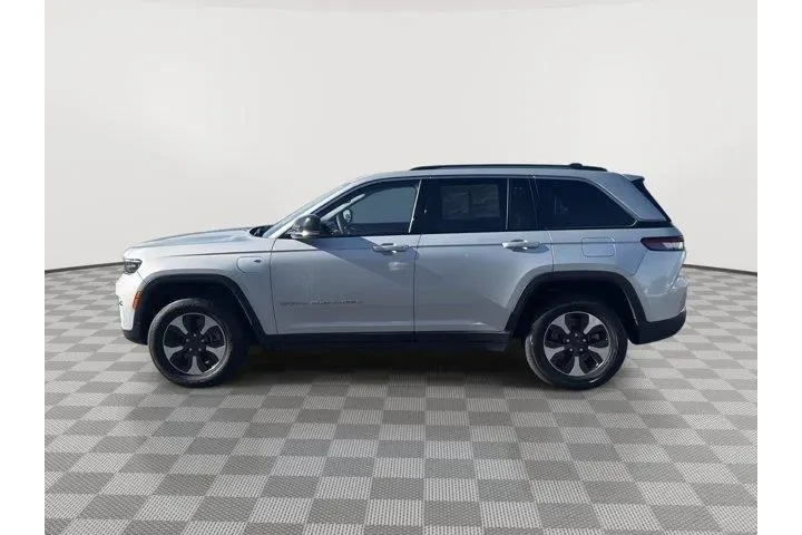 $28991 : Jeep Grand Cherokee 2023 4x4 image 2