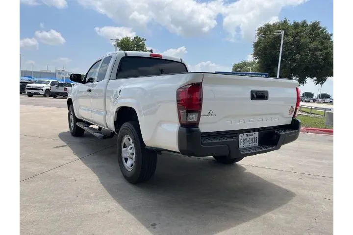 $21772 : Toyota Tacoma 2021 4x2 SR5 4 image 2