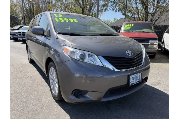 $12995 : 2012 Sienna LE 7-Passenger image 7